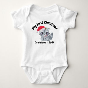 Personlig söt baby tvättbjörn min första jul t shirt