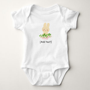 Personlig söt kanin med jordgubbar - Anpassad T Shirt