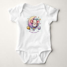 Personlig söt mus som sover på en halvmåne t shirt