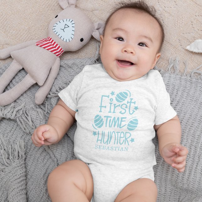 Personlig söt påsk Första gången äggjägare  T Shirt (Personalized Cute Easter First Time Egg Hunter Baby Bodysuit)