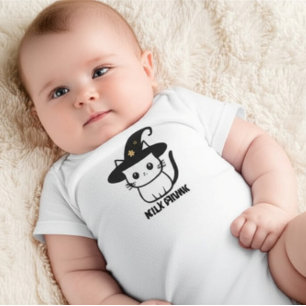 Personlig sötnos häxa katt rolig Halloween T Shirt