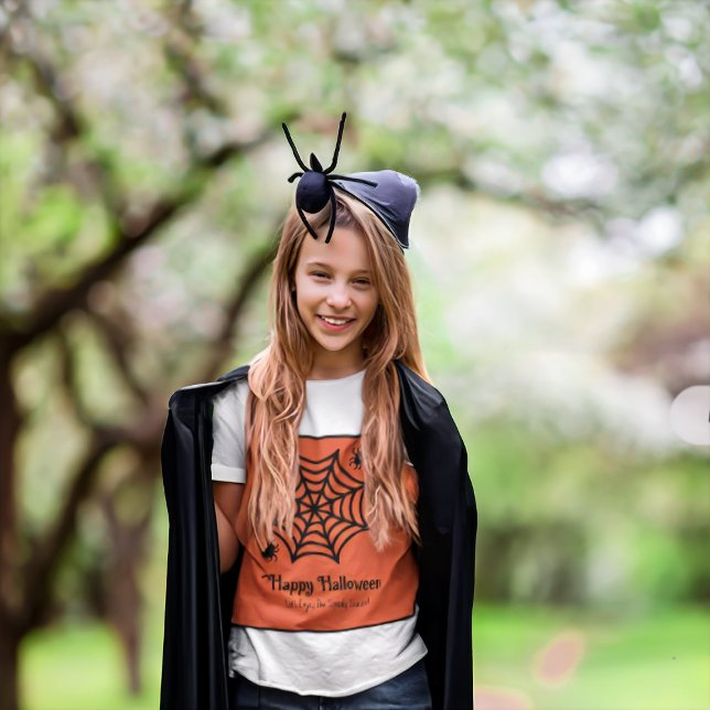 Personlig Spindelnät Halloween T Shirt (Skapare uppladdad)