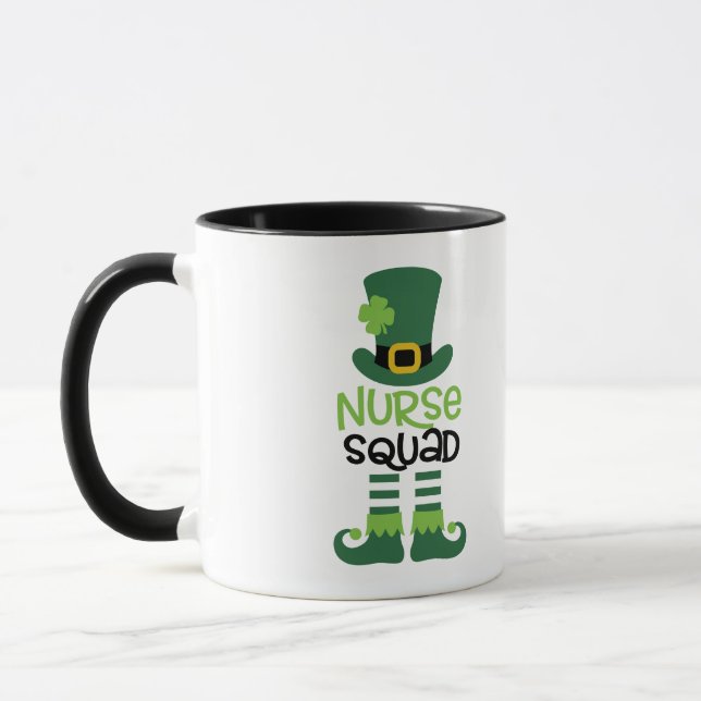 Personlig St. Pattys Day Nurse Squad Gift Mugg (Vänster)