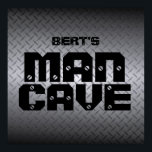 Personlig Steel Diamondplate Man Cave Poster<br><div class="desc">Lägg till ditt eget namn till den här coolan, poster man! Den har en fantastisk-diamantplatta mönster med en coola som avslutar till ett mörkare grått överst och grund och fet svart text för att stava ut ditt namn och "människogrotta". Letter har till och med skruvar för att slutföra industriutseendet i...</div>