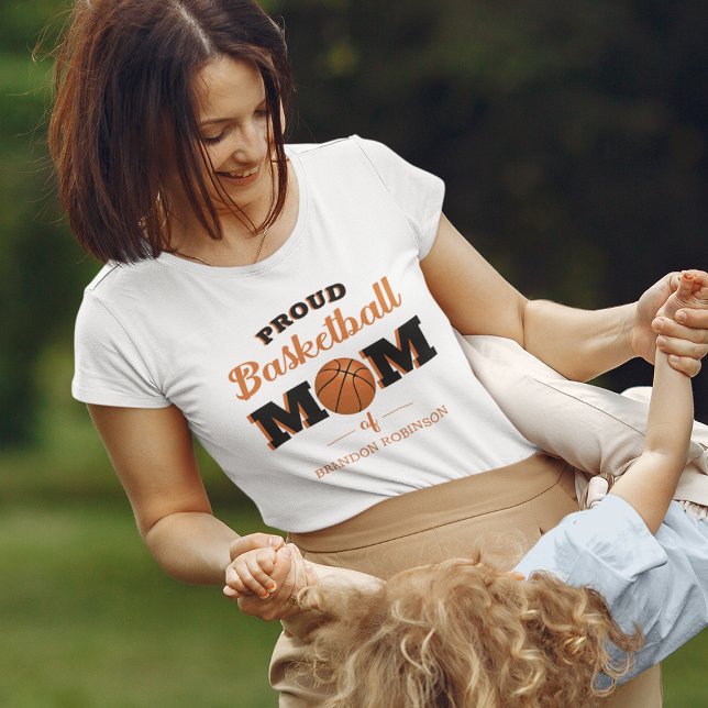 Personlig stolt basketmammatröja t shirt (Skapare uppladdad)