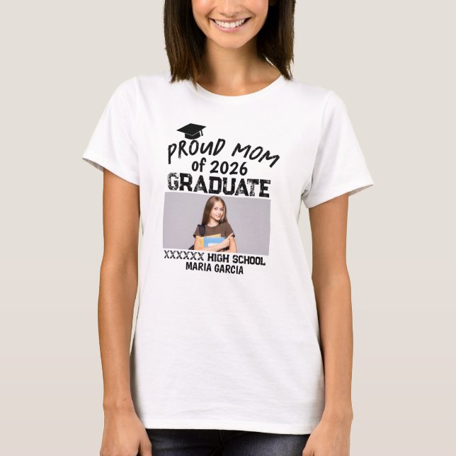 Personlig stolt mamma till examen T-shirt (Framsida)