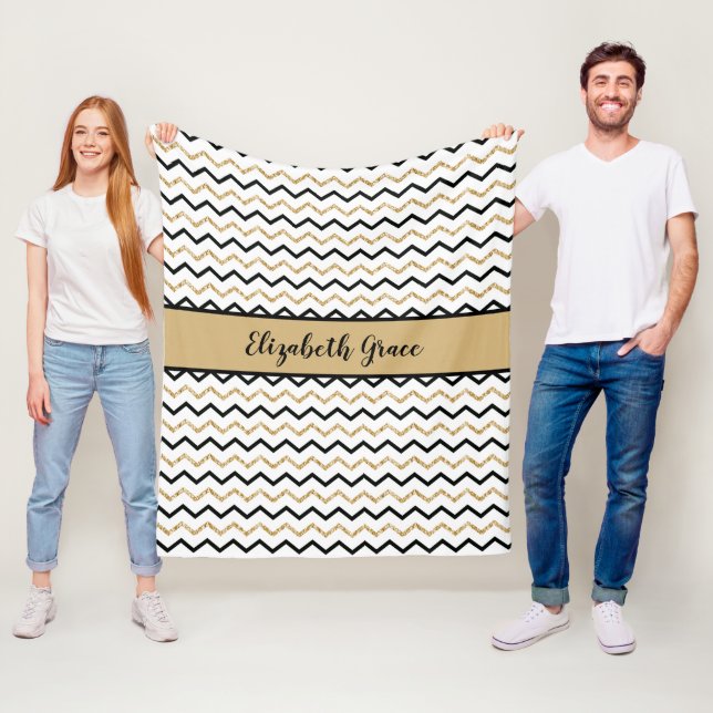 Personlig Svart Guld Vit Chevron Zig Zag Fleecefilt (På plats)