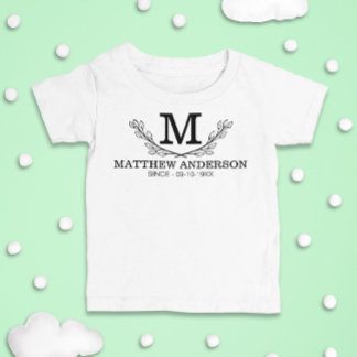 Personlig svartvit Namn-monogramålder T Shirt