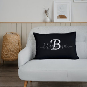 Personlig Svartvitt Monogram - början Lumbarkudde