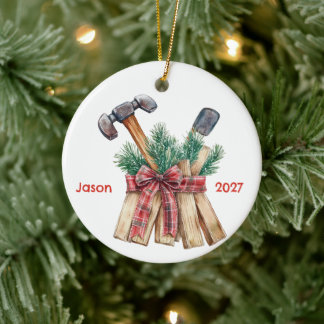 Personlig Tomtens Favorit Snickare Julgransprydnad Keramik