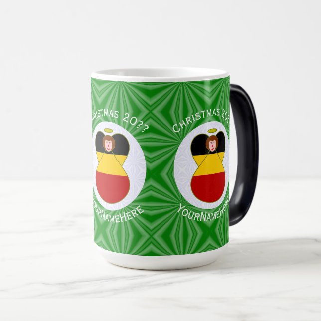 Personlig tysk ängel julflagga magisk mugg (Framsida höger)
