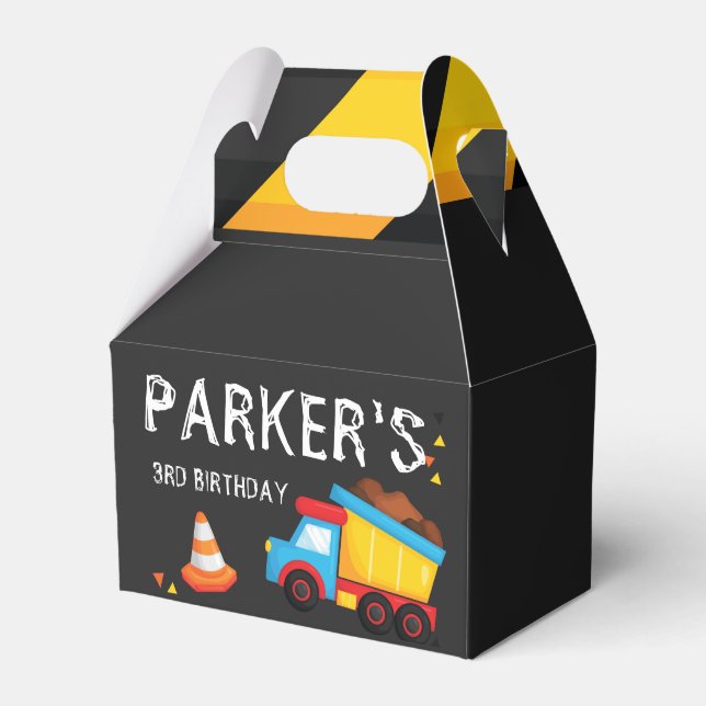 Personlig under uppförande presentaskar (Framsidan Sidan)