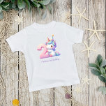 Personlig Unicorn 2nd Second Girls Birthday T Shirt<br><div class="desc">Cute och berömvärda Unicorn Girls 2:a födelsedag T-shirt för party. Anpassa det med hennes namn eller med någon text. Vi har motsvarande inbjudningar,  blöjor,  pappert tallrikar,  brunnar och andra party-förråd i vår andra födelsedagssamling i Unicorn.</div>