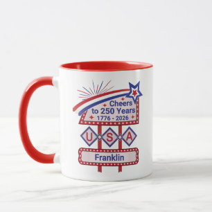 Personlig USA 250 – Patriotisk Retro Marquee Mugg