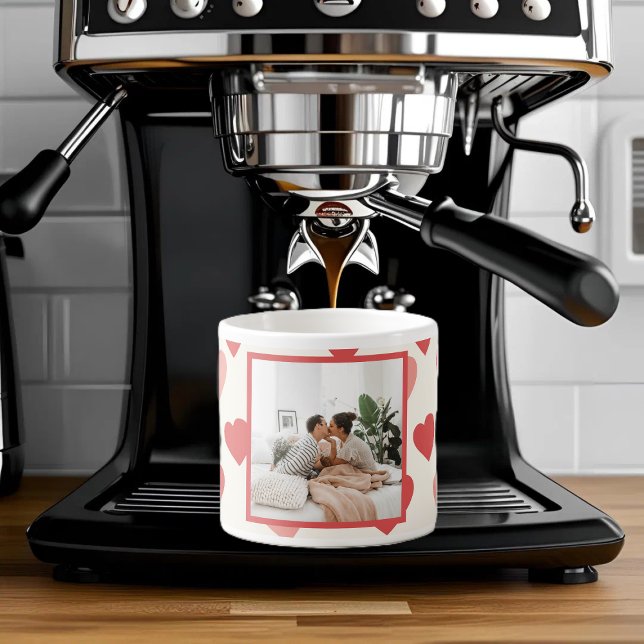 Personlig valentinbild med hjärtan espressomugg (Skapare uppladdad)