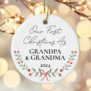 Personlig vår första jul som farföräldrar julgransprydnad keramik