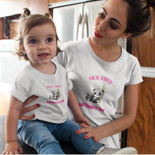 PERSONLIG VÅR FÖRSTA MORS DAG PANDA-MATCHNING T SHIRT