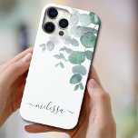Personlig Vattenfärgad eukalyptus<br><div class="desc">Skydda och dekorera din iPhone med eleganten fodral. Det är dekorerat med vattenfärgseukalyptus löv i mjuka skuggor av grönt på vit bakgrund. Anpassa den med ditt namn eller monogram. Ursprunglig vattenfärg © Michele Davies.</div>