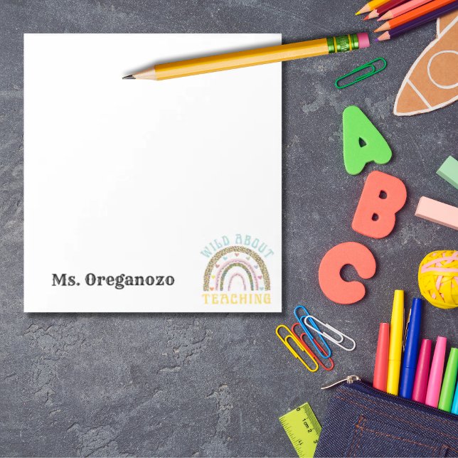 Personlig Vild om att undervisa Boho Rainbow Anteckningsblock (Wild about teaching personalized rainbow notepad)