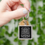 Personlig vintage 60 födelsedagspressljus tema fyrkantig silverfärgad nyckelring<br><div class="desc">Gör födelsedagen speciell med den här unika designen. Lägg till en aning sofistikerad elegans till din födelsedagsfirelse med vår utsökta, enastående design. Den här grafiken ger sofistikering och originalitet till vilken produkt som helst och skapar en minnesvärd snyggt. De är perfekt för dem som uppskattar en aning tidlös glamor på...</div>