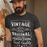 Personlig Vintage Åldras till Perfektion T Shirt<br><div class="desc">En dekorativ typografi av vintagen för födelsedagsfirande med personlig år. Det står: Vintage 100 % äkta,  begränsad utgåva. Ursprunglig,  åldras till perfektion. Bästa kvalitet.</div>