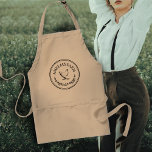 Personlig Vintage Farmhouse Chicken Egg Förkläde<br><div class="desc">Skapa din egen Vintage Farmhouse Chicken Egg Vuxen Apron, ett charmigt och nostalgiskt tillbehör som tillför lite elegans till ditt lantgårdshus kökserfarenhet. Denna apron inspirerad av en underbar landskapsetik kombinerar den tidlösa charmen av botaniska detaljer med hönbilden, för en lekfull och glad design. Den hållbara väven skyddar mot spill och...</div>