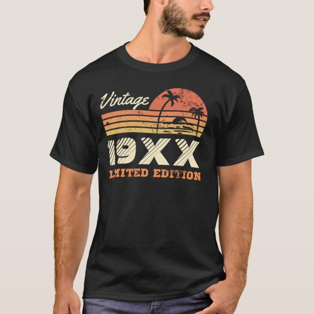 Personlig Vintage Retro Birthday T-Shirt (Framsida)