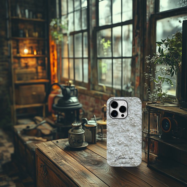 Personlig Vit broderad Blommigt med citat (Skapare uppladdad)