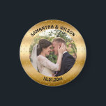 Personlig Wedding Favor | GULD |Foto Magnet<br><div class="desc">Du kan anpassa utformningen genom att sätta ett eget foto,  namn av paret och datum för bröllop. Det har en trendig och glittrande bakgrund i guld.</div>