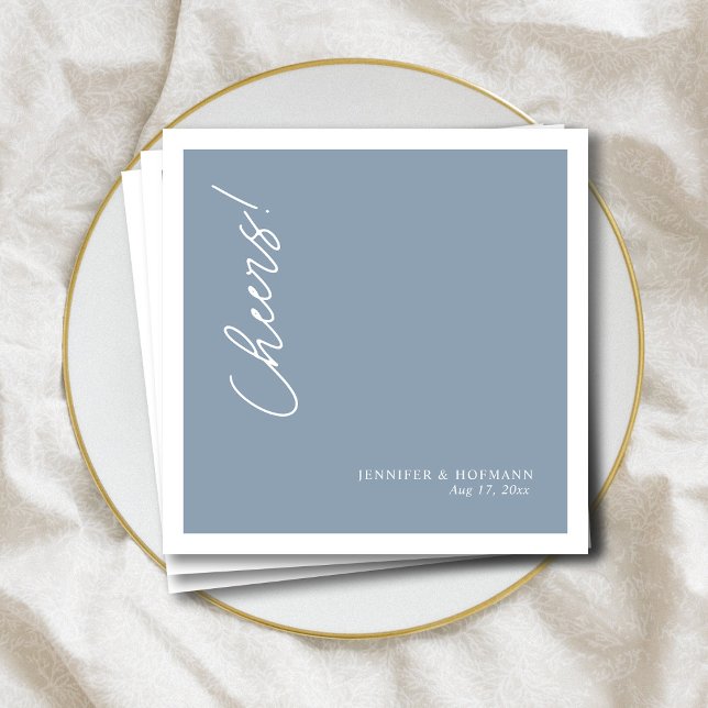 Personlig White "Cheers!" Dusty Blue Bröllop Pappersservett (Personalized White "Cheers!" Dusty Blue Wedding Napkins)