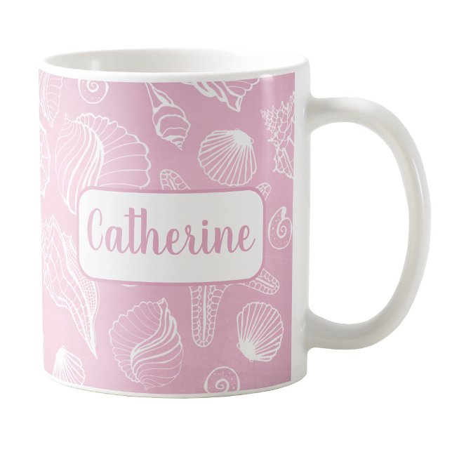 Personlig White Seashells Rosa Beach Mugg (Personalized White Seashells Pink Beach Mug at Amy's Coffee Mugs on Zazzle. )