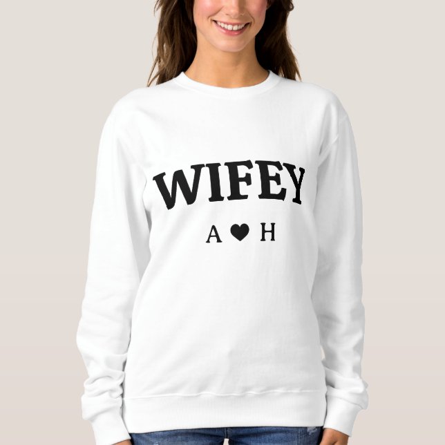 Personlig Wifey 2023 Anpassad Brud, Fästman  T Shirt (Framsida)