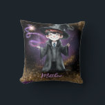 Personlig Wizard Boy Son Birthday Gift Magic Kudde<br><div class="desc">Whimsical and magic Wizard and Witches roligt boys födelsedagspresent.</div>