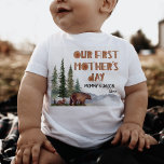 Personlig Woodland 1:a Mors dag T Shirt<br><div class="desc">Unik skogstrumsbjörn och hennes unge 1:a mors dag baby t-shirt. Anpassade!</div>
