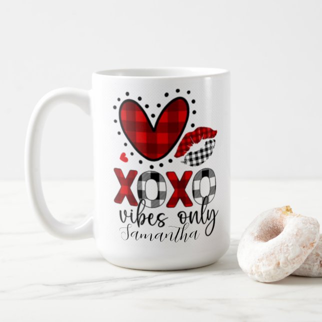 Personlig xoxo vibes endast Valentindagen 2024 Kaffemugg (Med munk)