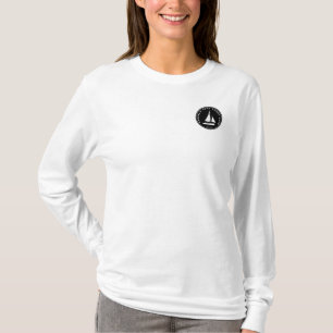 Personlig yachtklubb. Sitt eget segel segelbåt T Shirt