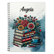 Personliga antika böcker, kaffe och blommor