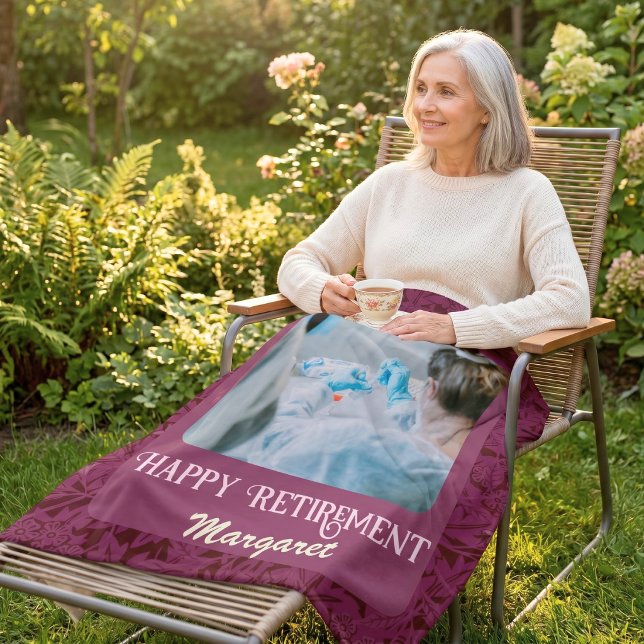 Personliga glada sjuksköterska pensionsgåvor fleecefilt (Personalized Happy Nurse Retirement Gifts Fleece Blanket)