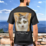 Personligen anpassningsbar bakåt och text som till t shirt<br><div class="desc">Ladda upp ett foto, anpassa texten och skapa personligens t-shirt. Klicka på REDIGERA om du vill ändra texten färg. Du kan ÖVERFÖRA DESIGN på andra Zazzle-produkter och justera den så att den passar de flesta av Zazzle-objekten. StandardStudio-design görs i vektorgrafik med hög upplösning för utskrift av professioneller. Tack för att...</div>
