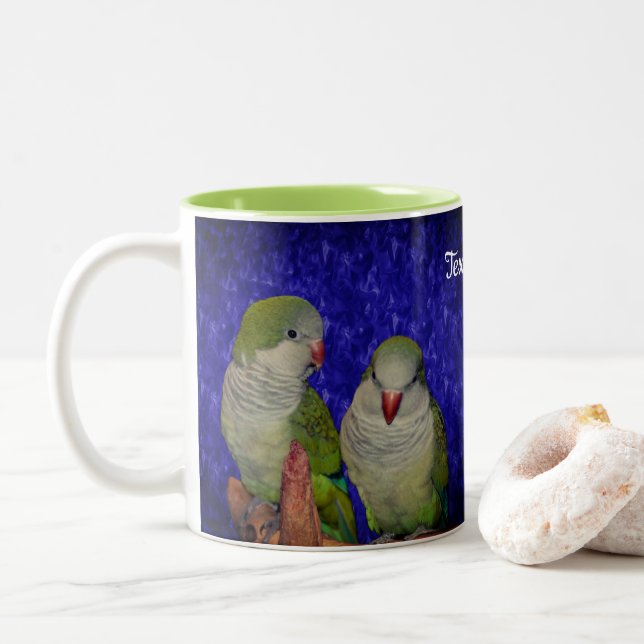 Personligen baby Quaker Parrots Två-Tonad Mugg (Med munk)