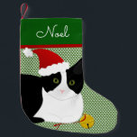 Personligen Black and White Santa Cat Liten Julstrumpa<br><div class="desc">Skapa en personlig för päls baby. Den här designen består av en svart och vit katt i kort med en julhatt i färg med möjlighet att anpassa sig efter dina behov. Bakgrundens och textens färg kan ändras om så önskas. Ursprunglig design av Night Uggla Menagerie,  2020.</div>