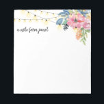 Personligen Flowers & String Ljus Anteckningsblock<br><div class="desc">Det här vackra anteckningsblocket har ljus och vattenfärgsblommor. Lägg till din anpassning med hjälp av mallformuläret. Om du vill ändra teckensnitt,  stil,  färg eller layout markerar du alternativet för att "anpassa ytterligare".</div>