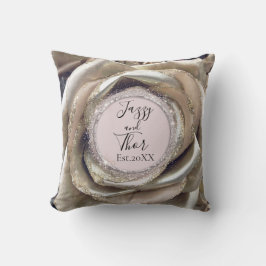 Personligen Glittery Silver Ro Petals Kudde