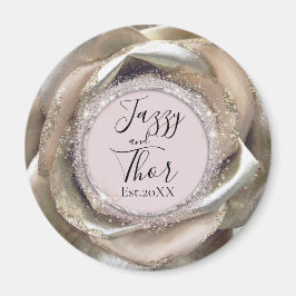 Personligen Glittery Silver Ro Petals Magnet