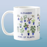 Personligen kung i växter kaffemugg<br><div class="desc">Perfekt för alla som har en grönt tumme eller finger,  denna personlig Kung of Plants-design har en roligt husväxt mönster,  med färgstark kalksten,  suckningsmedel och andra växter i marinblått och koboltblått. Perfekt för alla trädgårdsmästare eller växtpersoner. Ändra namn och texten som du vill anpassa. Originalkonst av Nic Squirrell.</div>