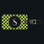 Personligen Lime Green Polka Dot Monogram Bagagebricka<br><div class="desc">Modern, chic-polka-personlig-bagagetagg i monogram. Den här lime-gröna och svarta polka-punktdesignen har ett monogram på framsidan i en stor cirkel med ett sytt utseende! På motsatt sida finns utrymme för ditt namn och adress. Copyright © Lisa Marie Robinson Med ensamrätt. Det är olagligt att använda eller duplicera detta, eller något av...</div>