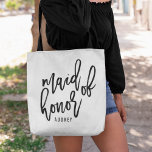 Personligen Maid of honor för chic  Tygkasse<br><div class="desc">Ge din maid of honor med den här toppen söta personligen i väskan! Trendig och modern svartvit design har "maid of honor" i svart,  handskriven skripttypografi. Anpassa enkelt till maid of honor namn med hjälp av den fält-mall som finns.</div>