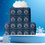 Personligen Photo Blue i julfamiljen Ljus Presentpapper<br><div class="desc">Den här söta anpassningsbarna av foto i God jul-familjen som omsluter pappra har en skarp,  vacker del av Julafton ljus som ger dina barn ett foto i en festcirkel. Anpassa ditt eget meddelande på den söt blå helgdag presentfigursättning.</div>