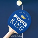 Personligen PING PONG KUNG Editable Black Pingisracket<br><div class="desc">Krona på kung av pingpong med en PONG KUNG-paddel av personlig med ditt val av bakgrund färg. FÄRG CHANGE: Ändra blå bakgrund genom att klicka på fliken ANPASSA YTTERLIGARE. Kontakta designern via Zazzle-Chattan eller makeitaboutyoustore@gmail.com om du vill att designen ska ändras.</div>