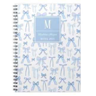 Personligen Preppy Coquette Blue Bows Monogram Anteckningsbok